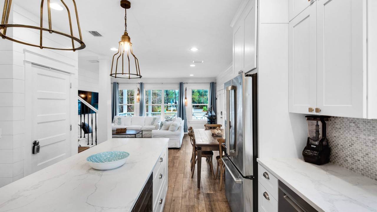 Best of Both Worlds - Kitchen into Living Area Best of Both Worlds - Kitchen into Living Area