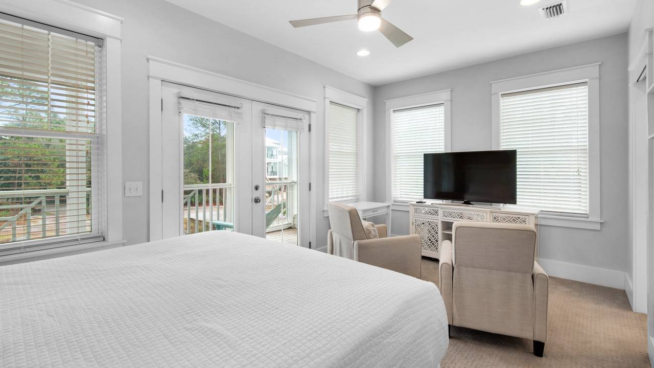 Best of Both Worlds - Master Bedroom Best of Both Worlds - Master Bedroom