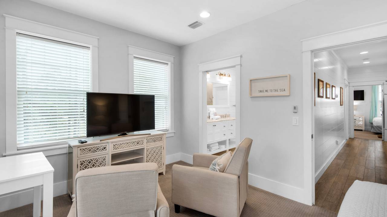 Best of Both Worlds - 2nd Floor Master Bedroom Sitting Area with Best of Both Worlds - 2nd Floor Master Bedroom Sitting Area with