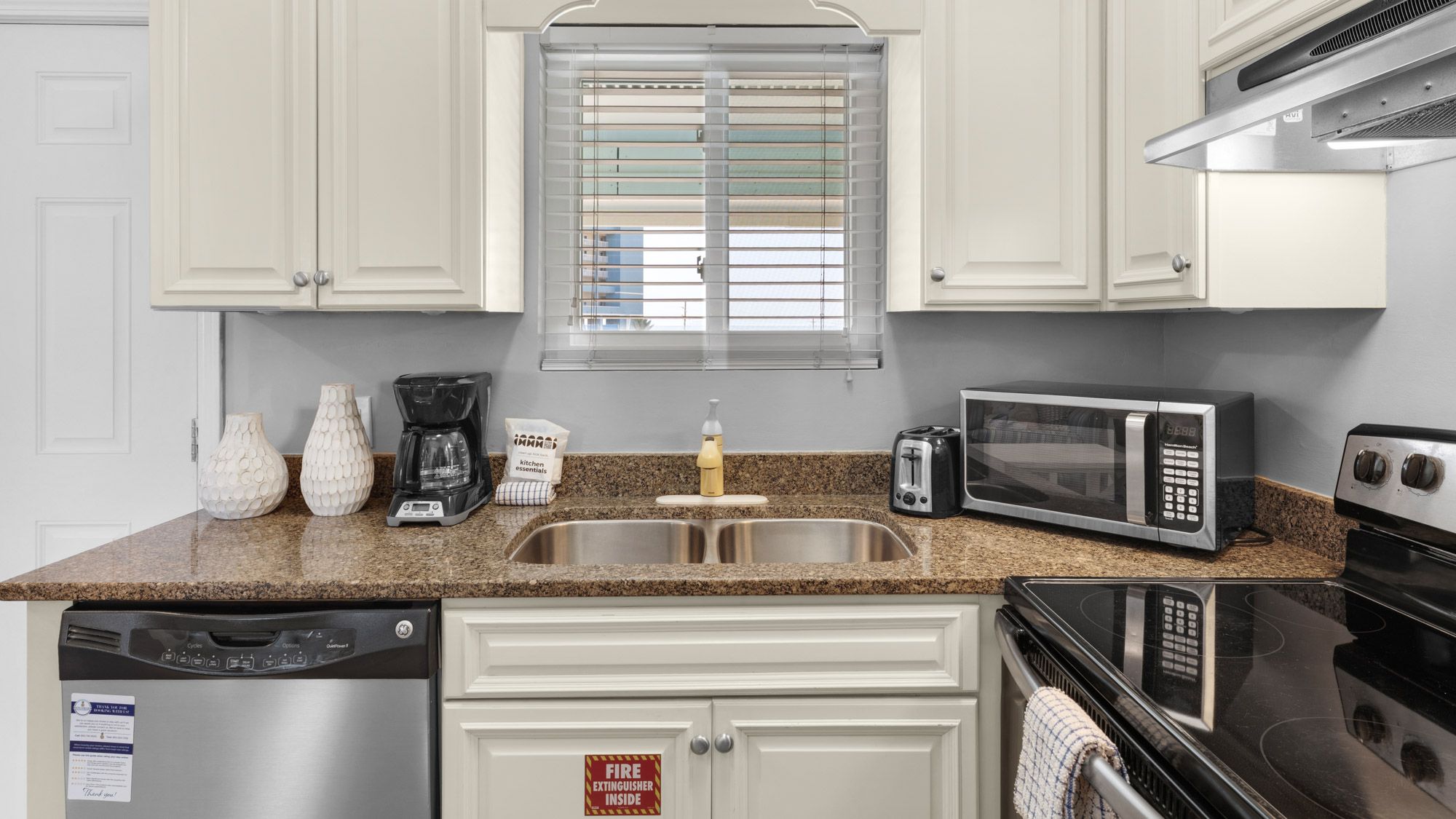 Sand Castle West A4 - Kitchen area