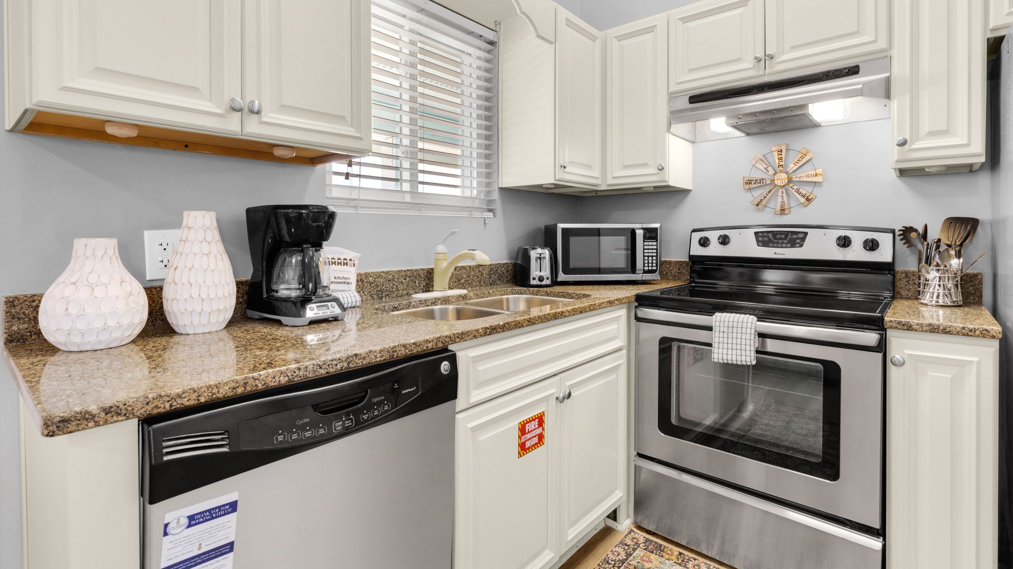 Sand Castle West A4 - Kitchen area