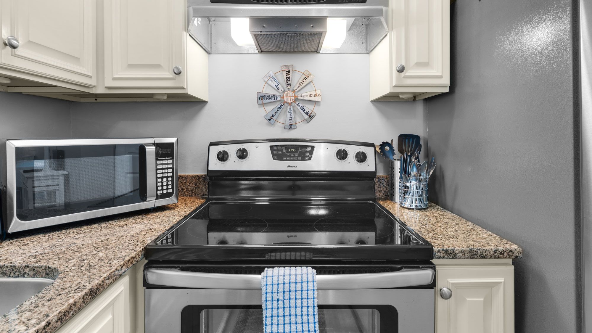 Sand Castle West A4 - Kitchen area