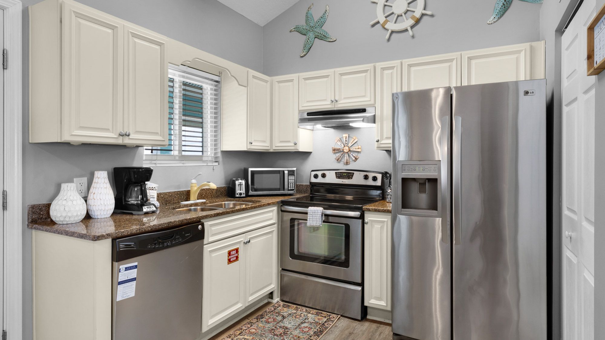 Sand Castle West A4 - Kitchen area