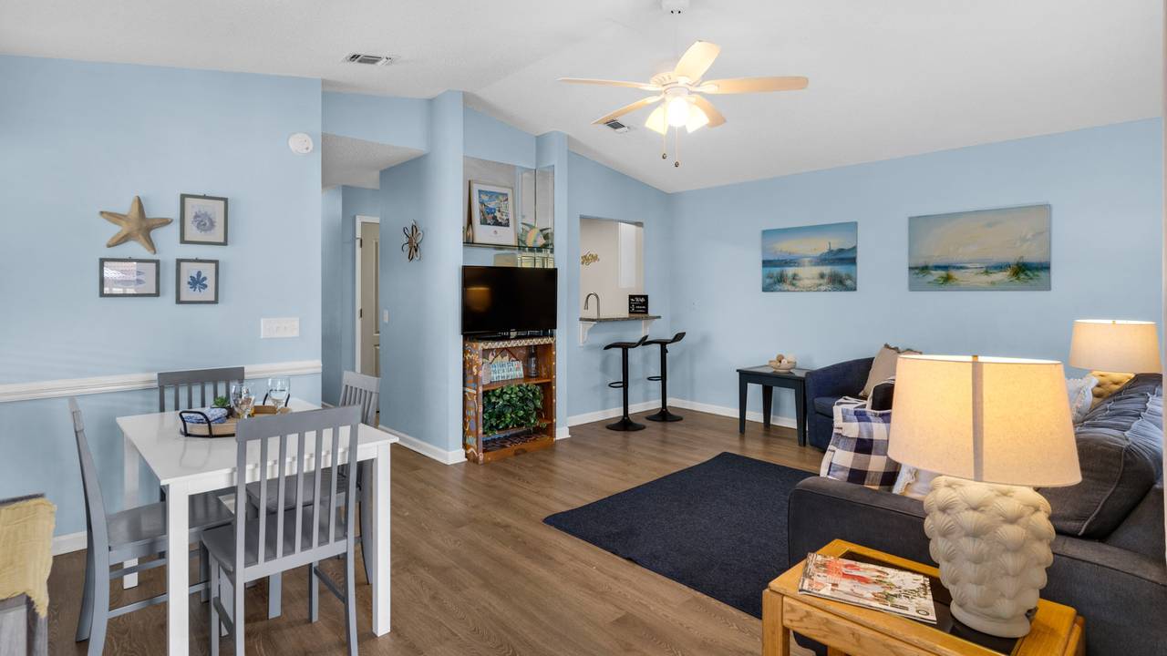 Horizon South 77C - Horizon Hideaway - Living area Horizon South 77C - Horizon Hideaway - Living area