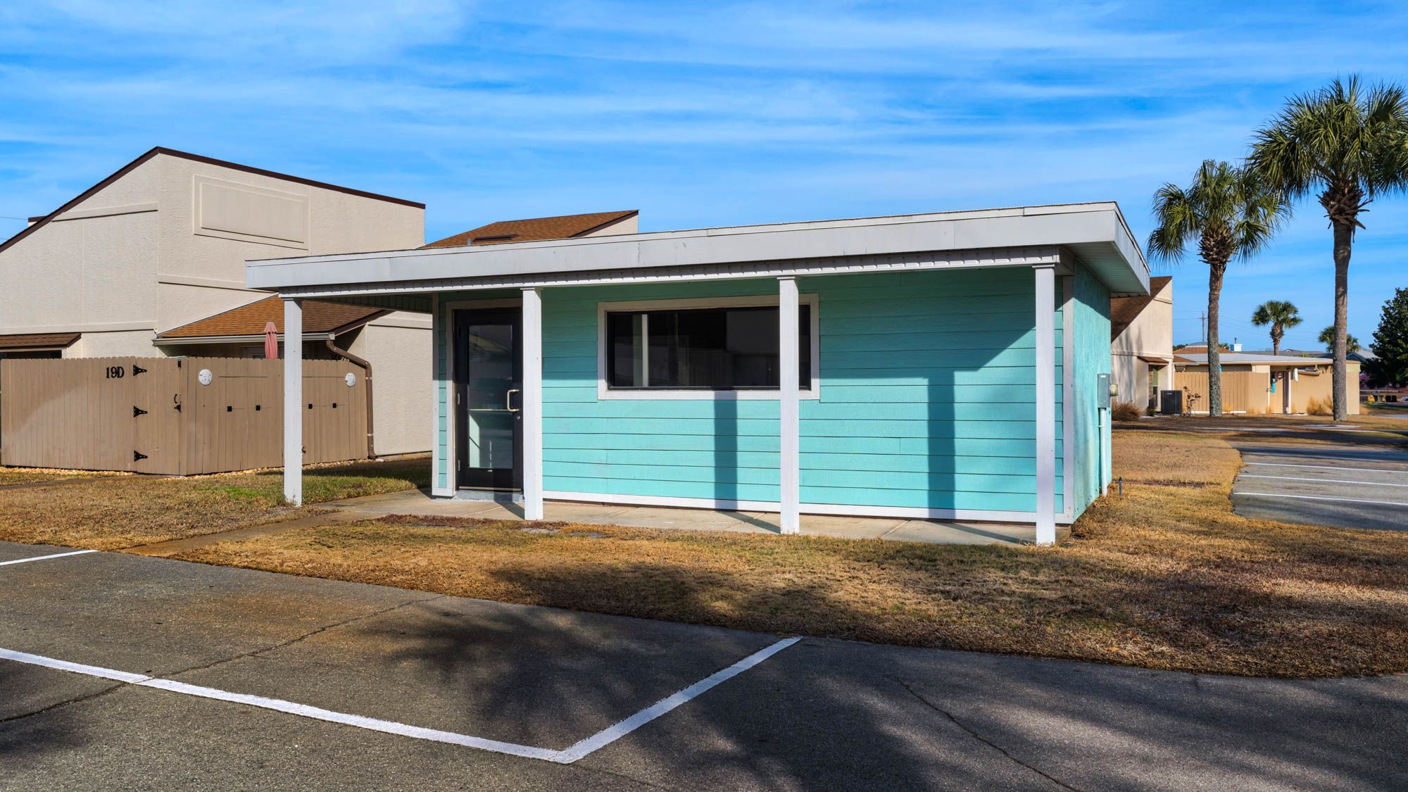 Horizon South - Exterior