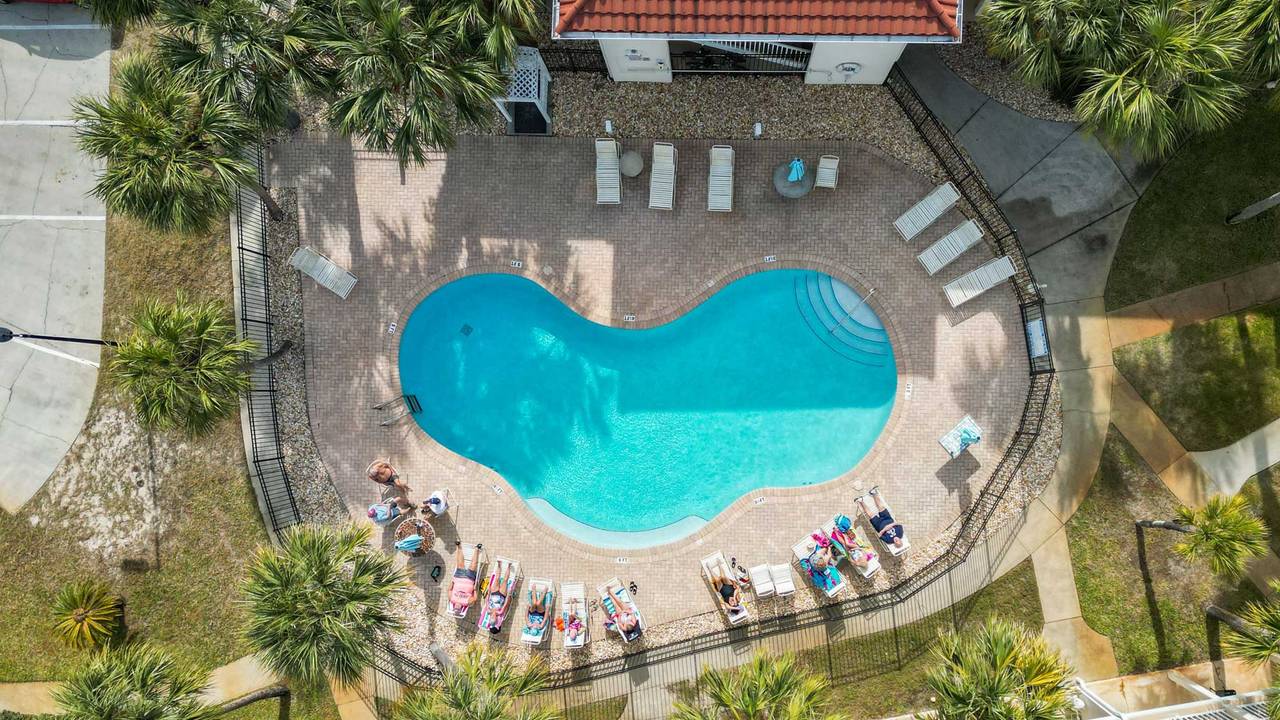 Horizon South - Drone Shot Horizon South - Drone Shot