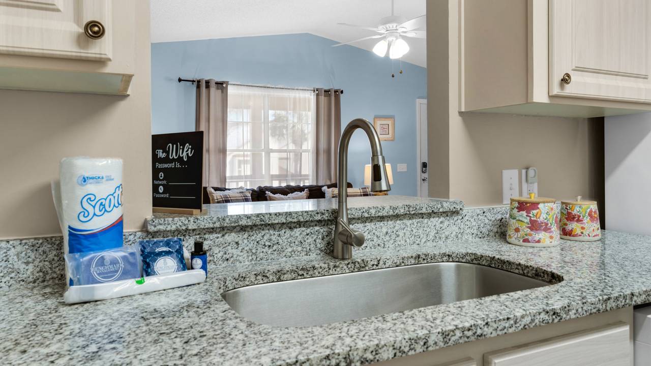 Horizon South 77C - Horizon Hideaway - Kitchen sink Horizon South 77C - Horizon Hideaway - Kitchen sink