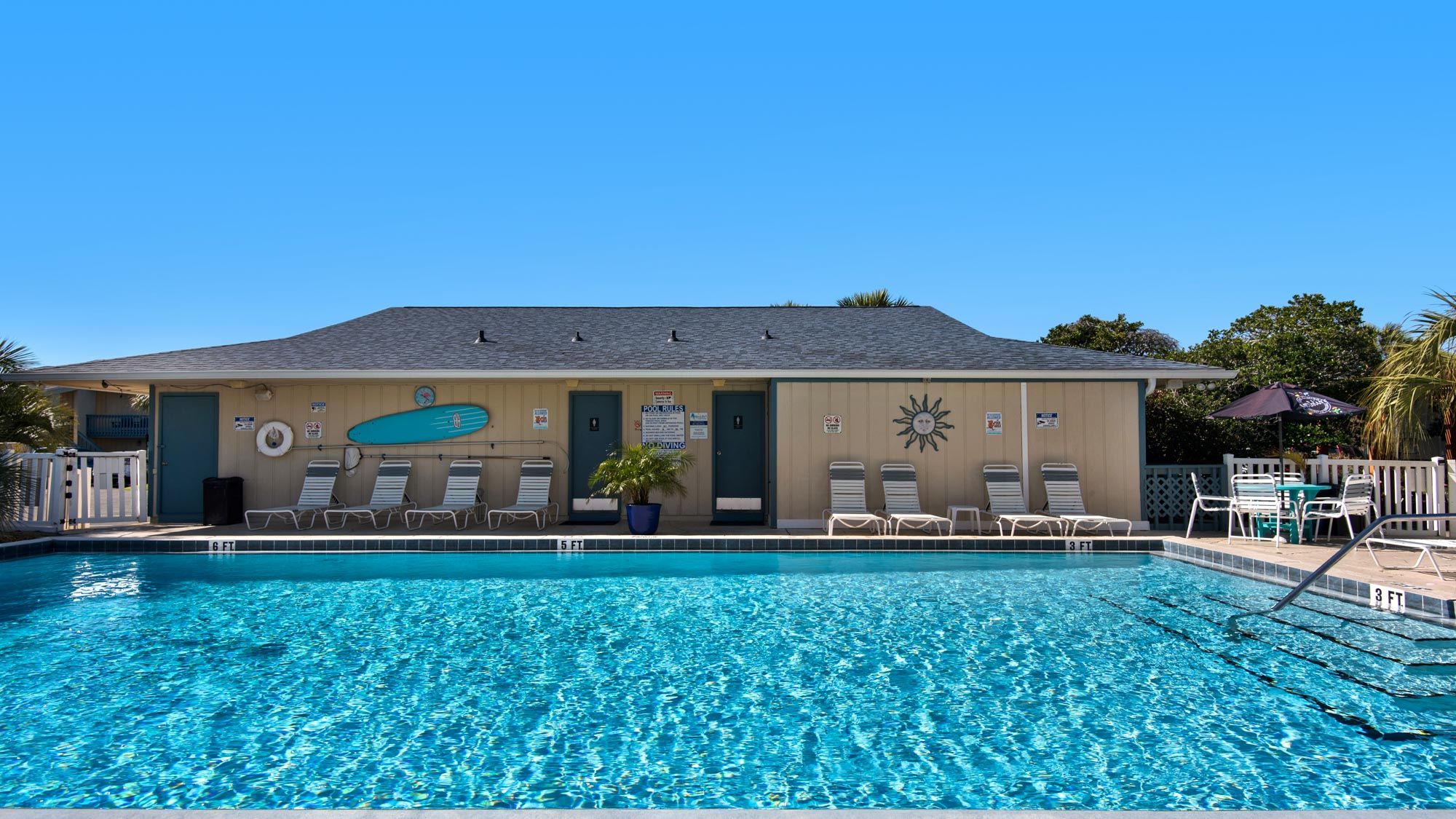 Chateau La Mer II Grounds & Amenities