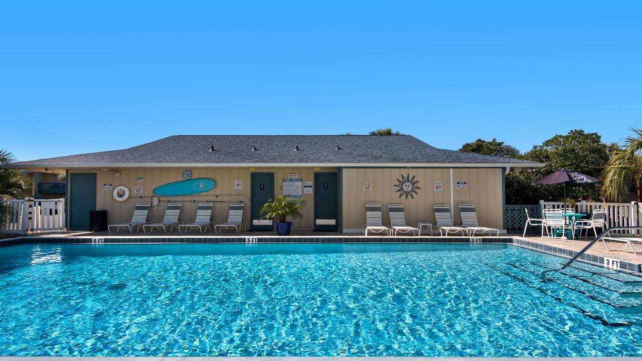 Chateau La Mer II Grounds & Amenities Chateau La Mer II Grounds & Amenities