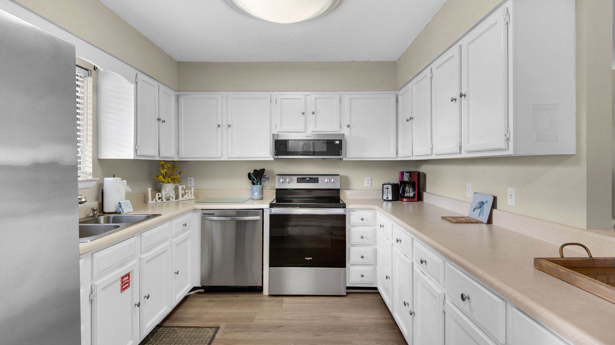 Pirates Mermaid -  Kitchen area