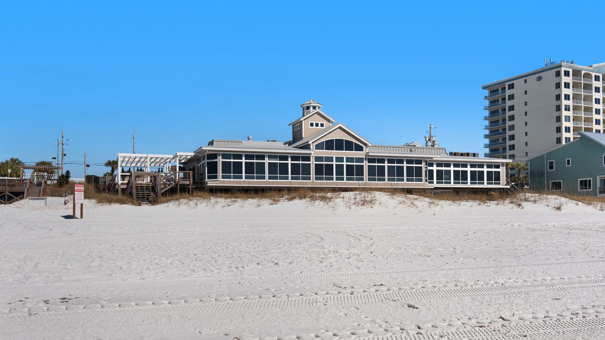 Chateau La Mer II Grounds & Amenities