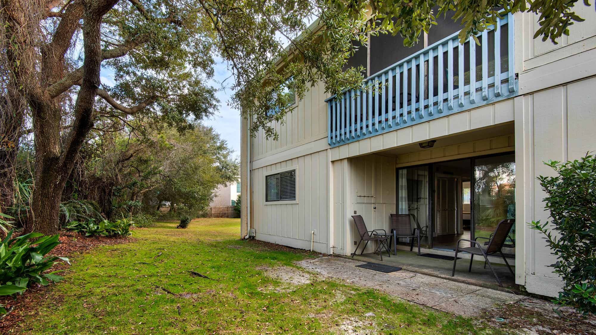 Pirates Mermaid - Patio area