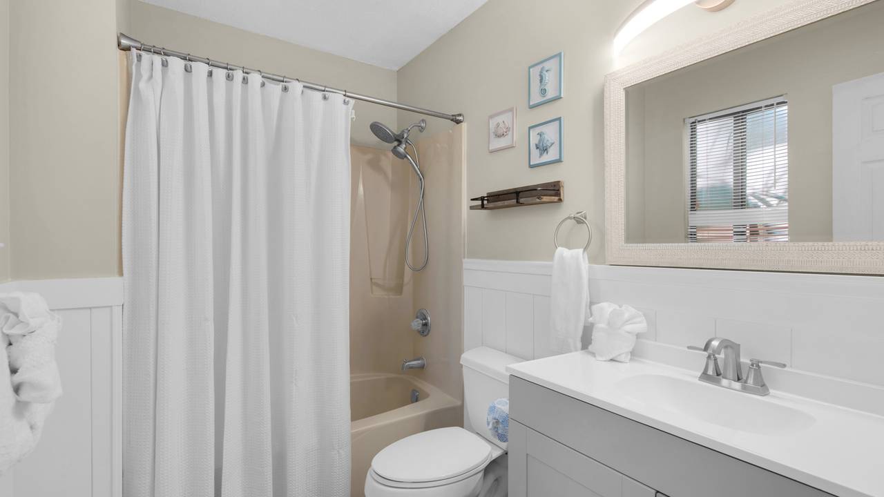 Pirates Mermaid - Master's Bathroom Pirates Mermaid - Master's Bathroom