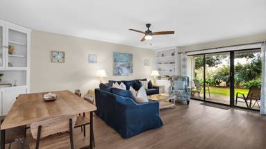 Pirates Mermaid - Dining & living area Pirates Mermaid - Dining & living area