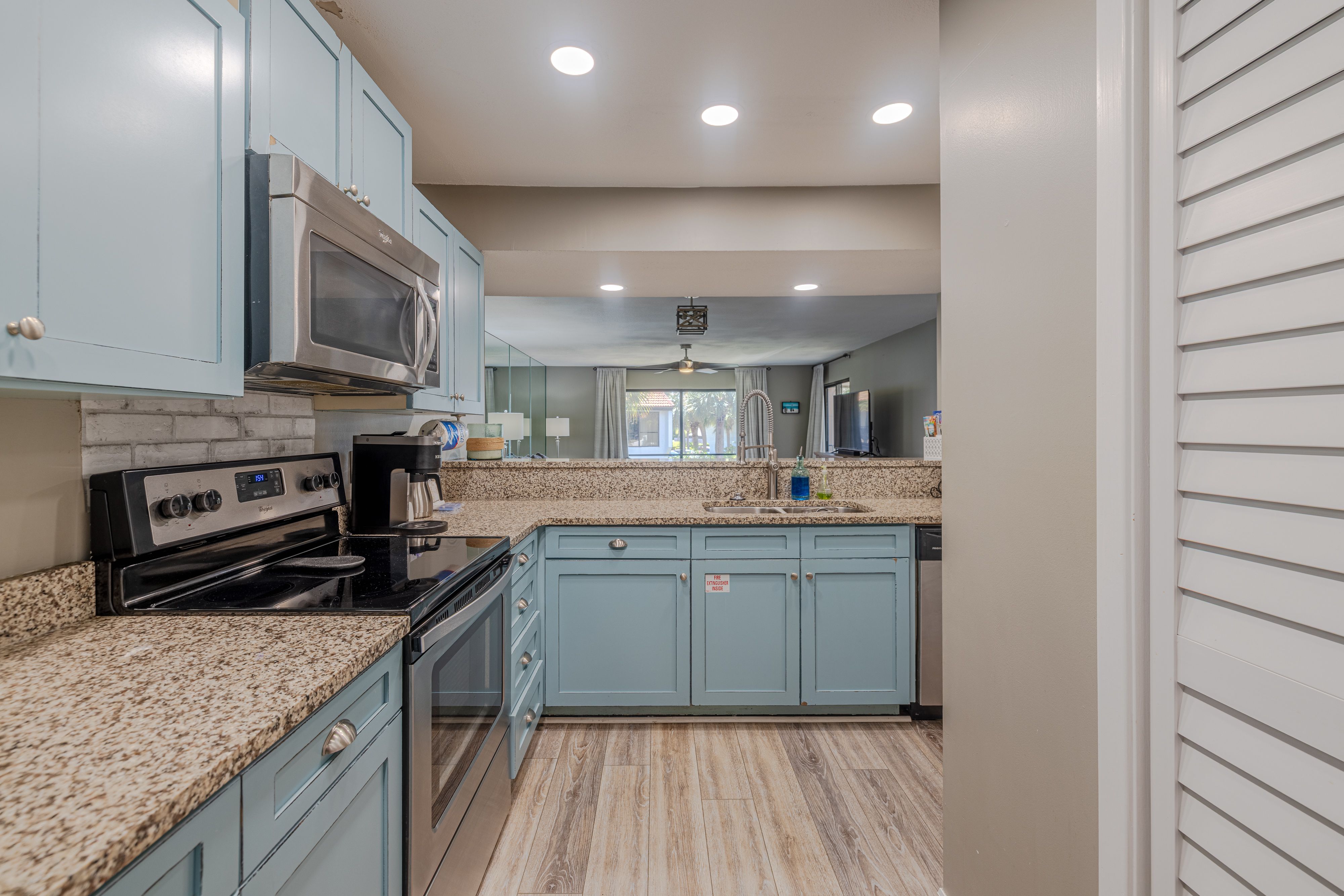 Edgewater Golf Villa 2107