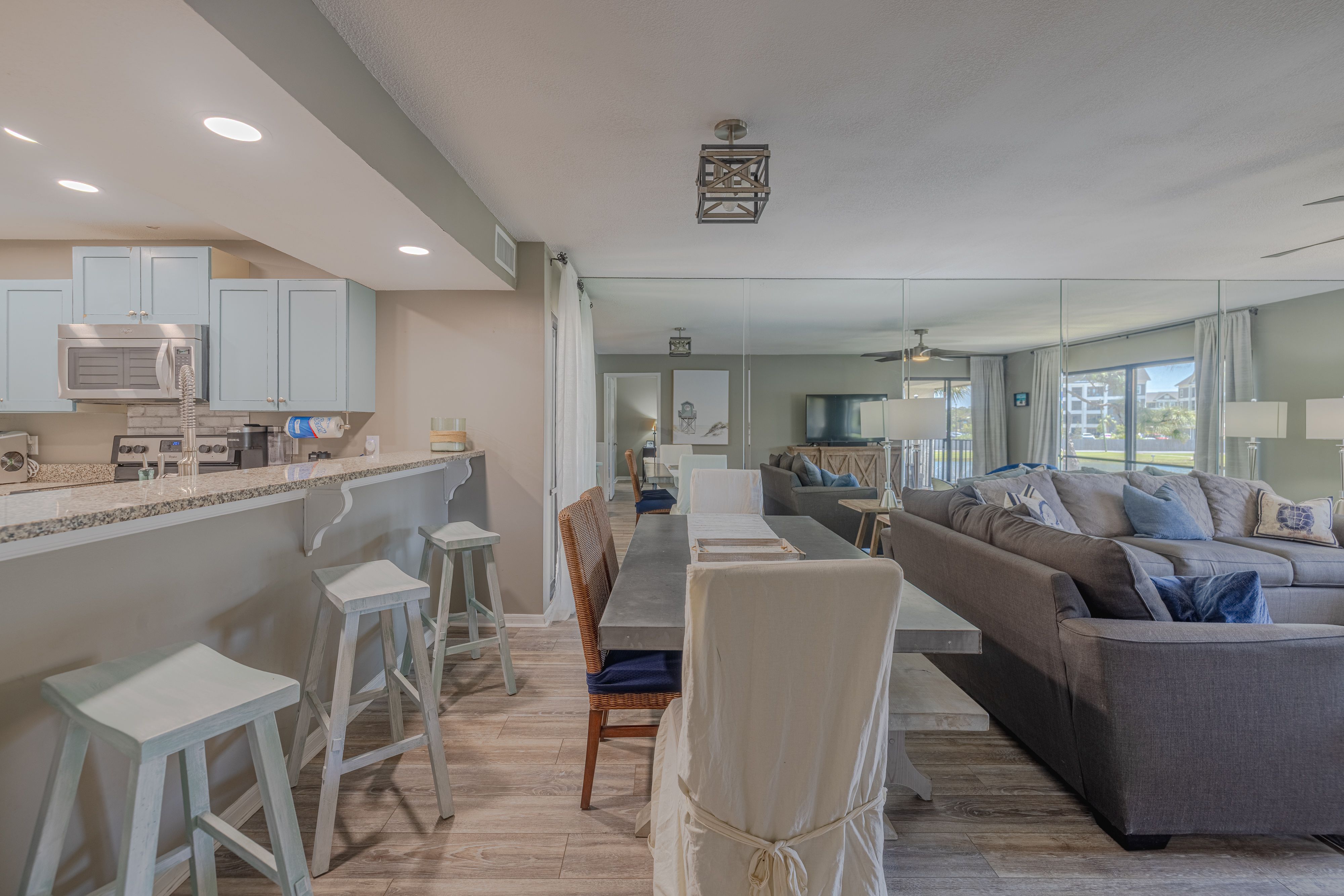 Edgewater Golf Villa 2107