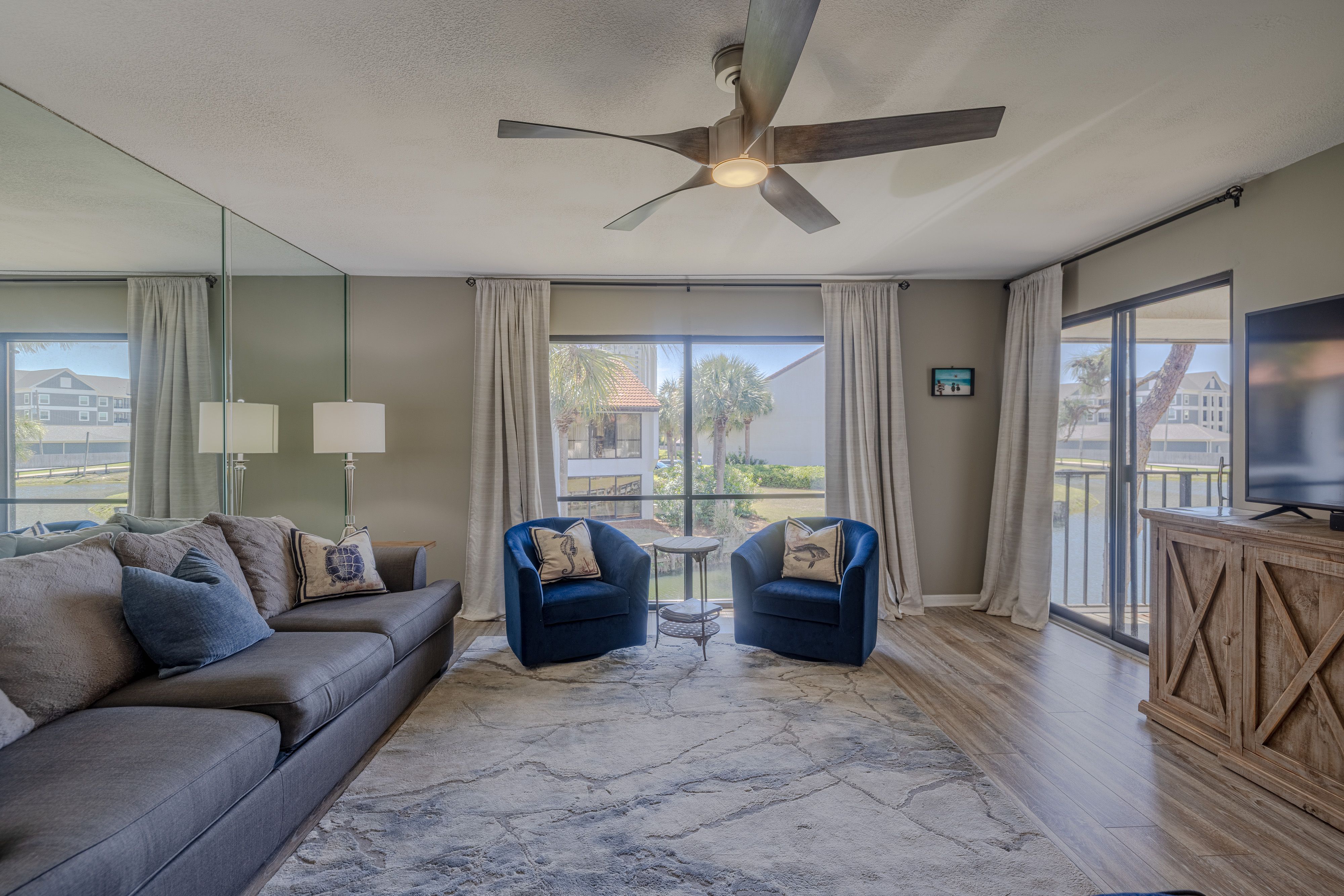 Edgewater Golf Villa 2107