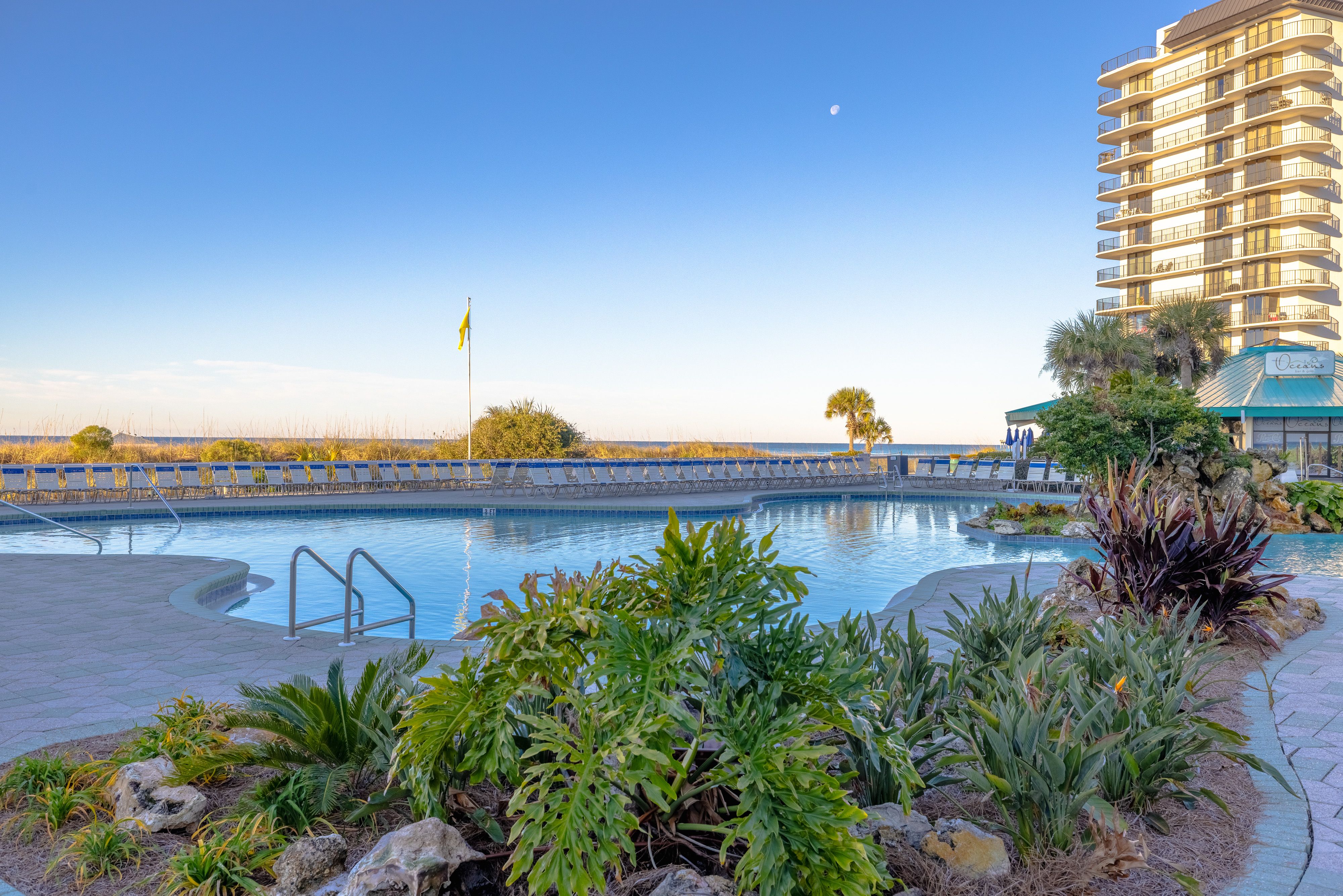 Edgewater Towers Amenities
