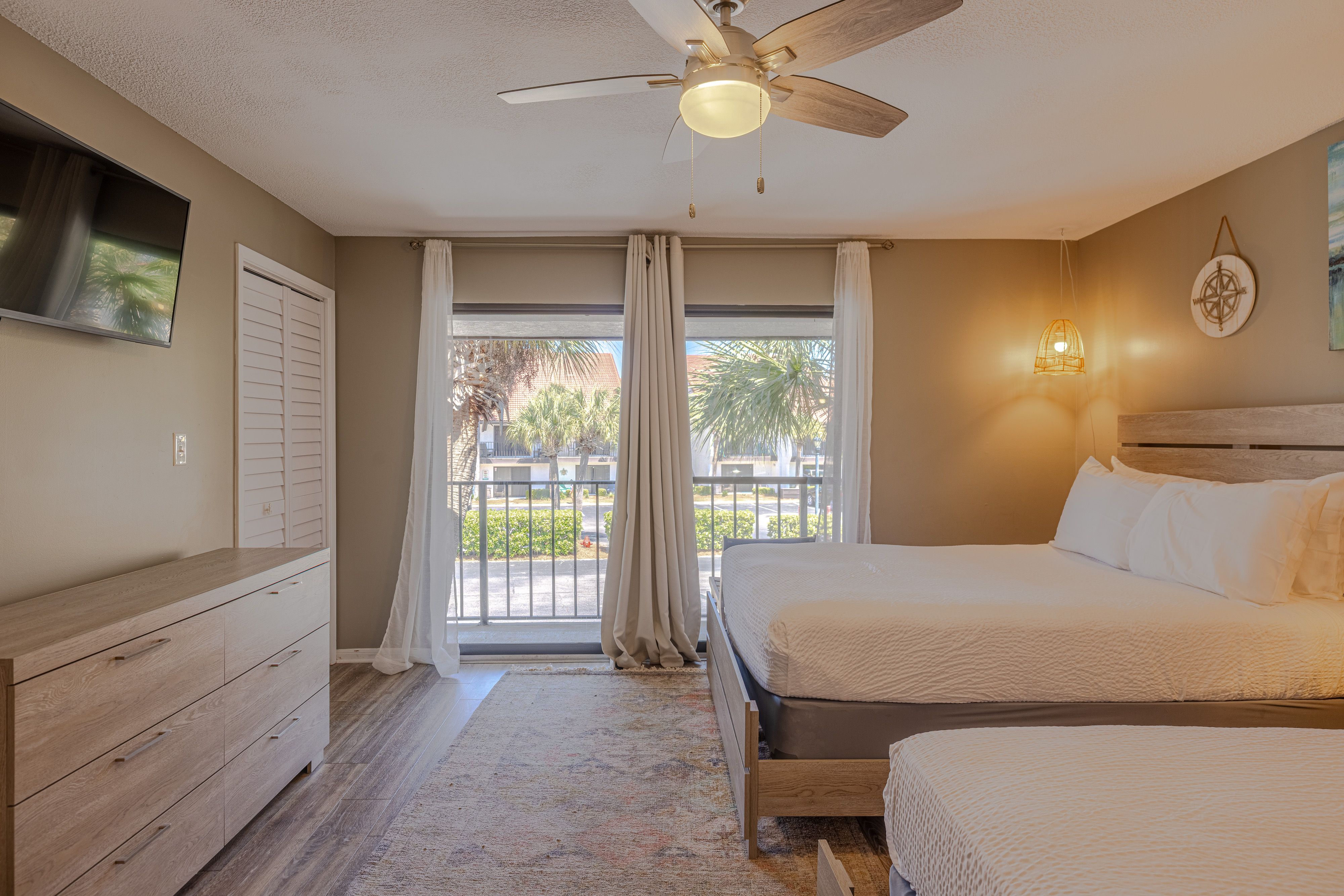 Edgewater Golf Villa 2107