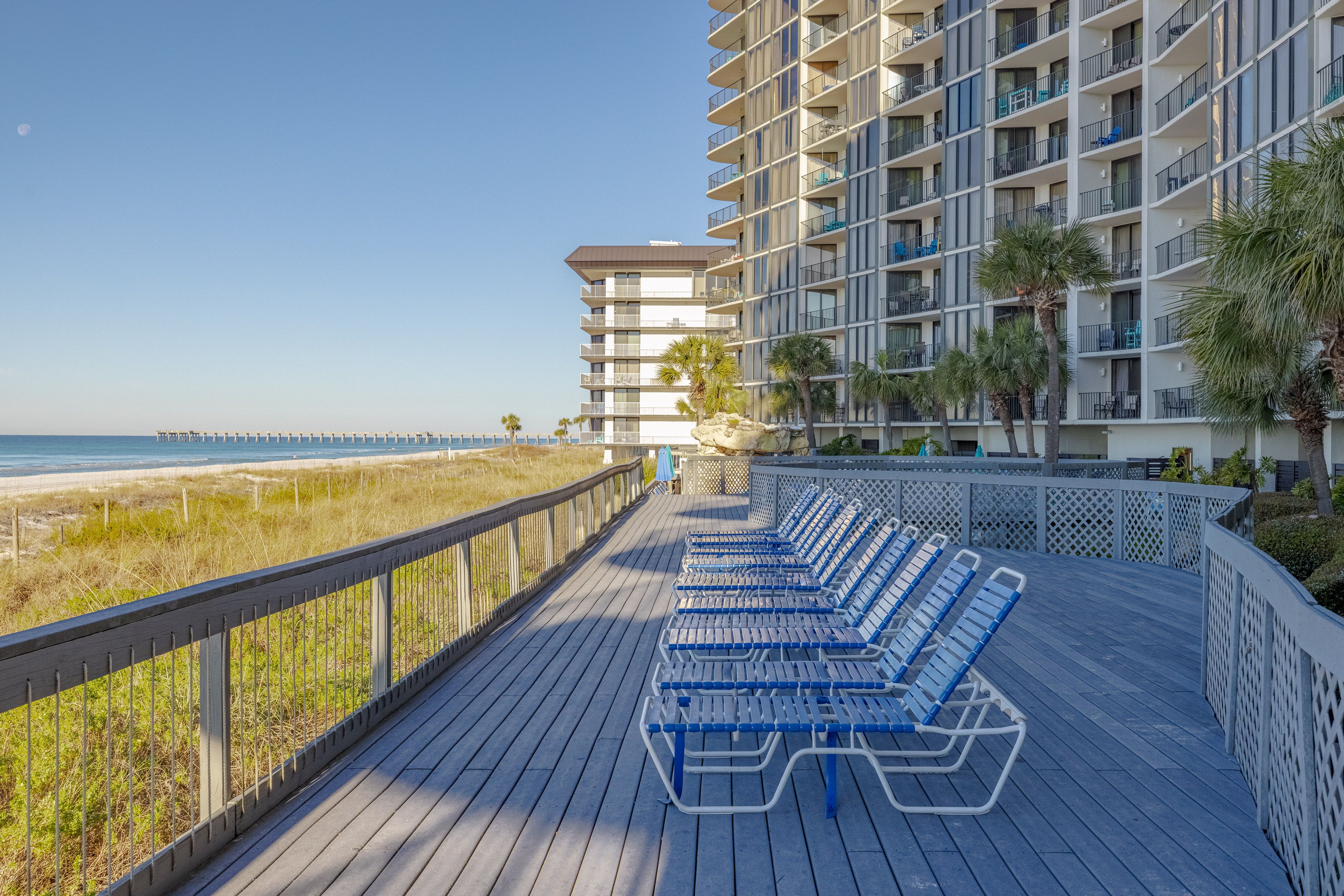 Edgewater Towers Amenities