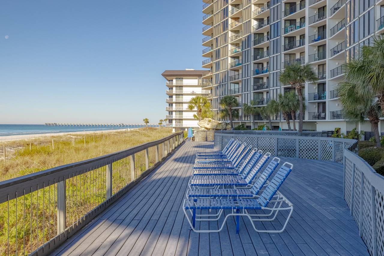 Edgewater Towers Amenities Edgewater Towers Amenities