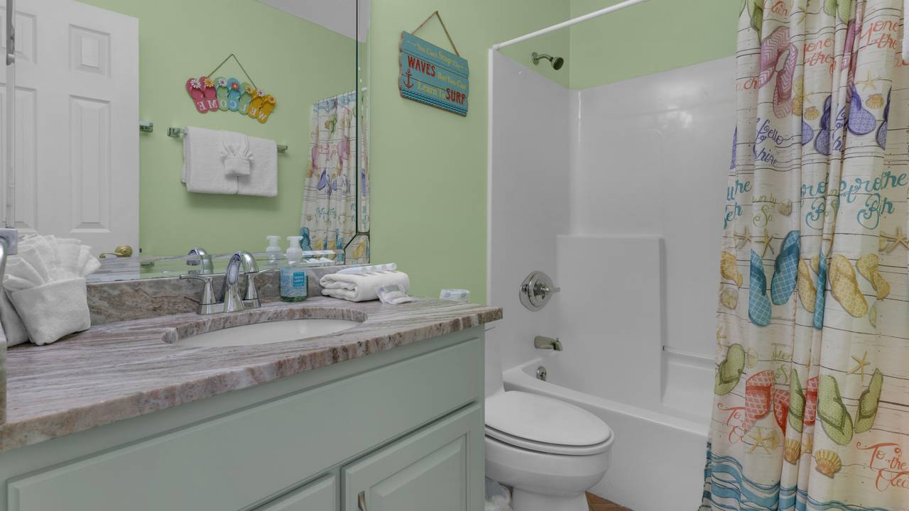 Southwinds I-5 Guest bathroom Southwinds I-5 Guest bathroom