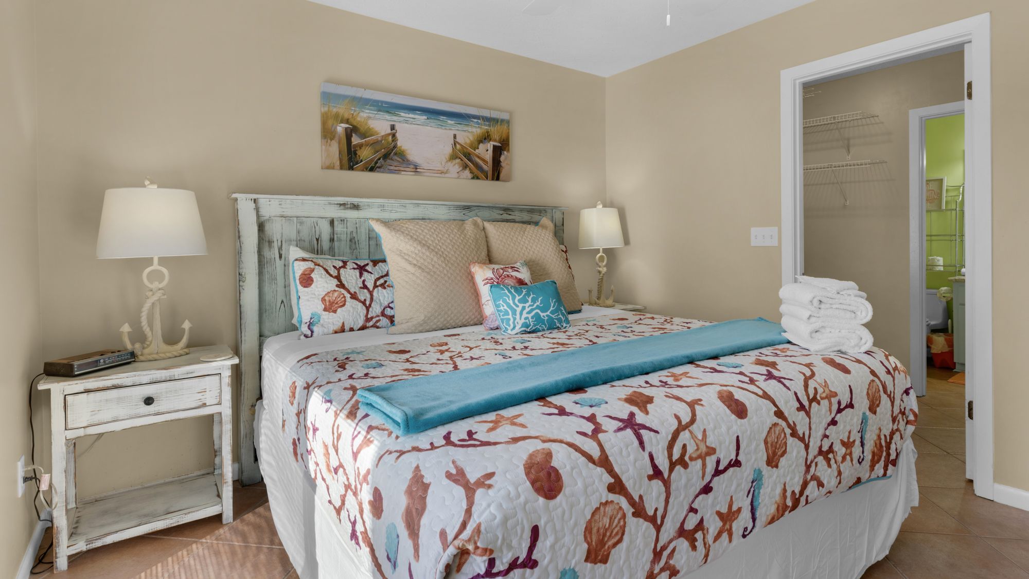 Southwinds I-5 Primary Bedroom