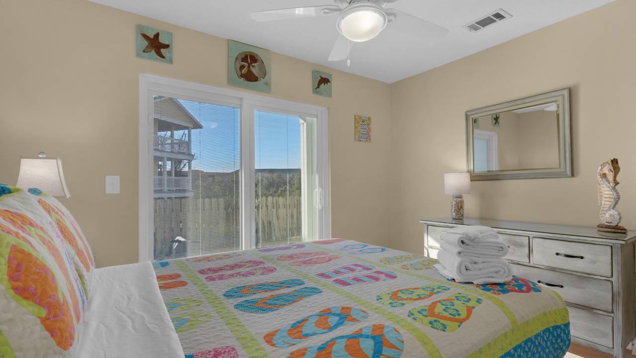 Southwinds I-5 Guest Bathroom Southwinds I-5 Guest Bathroom