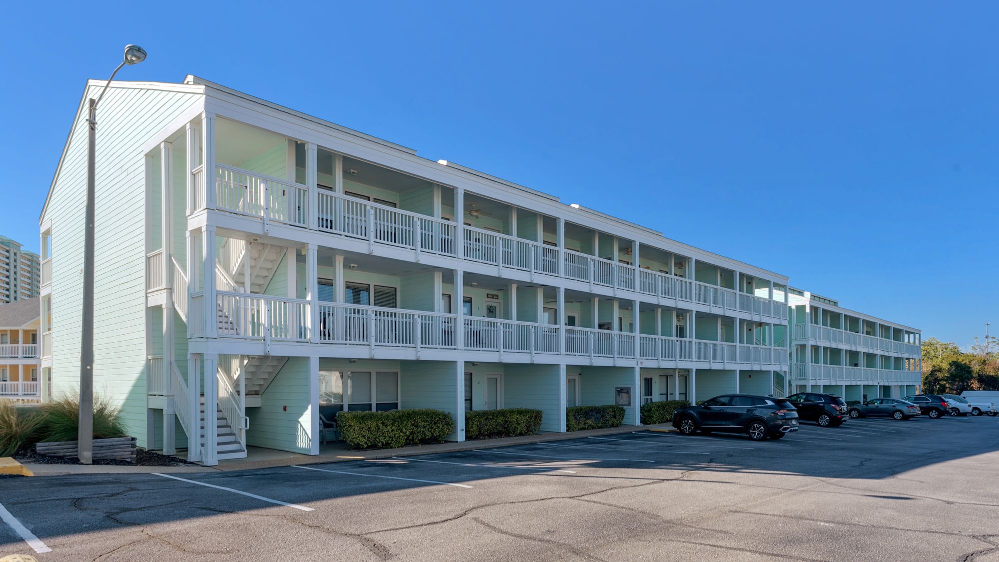 Southwinds I-5 Exterior