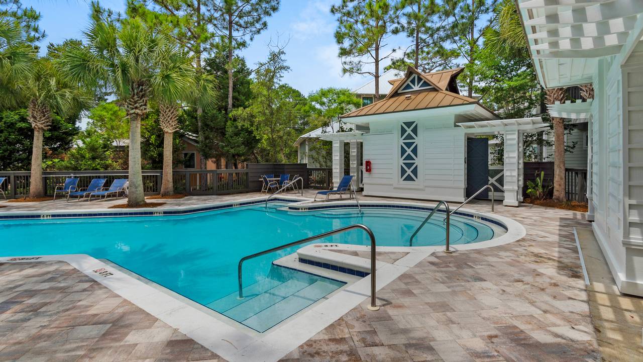 Cottages at Eastern Lake Grounds & Amenities Cottages at Eastern Lake Grounds & Amenities