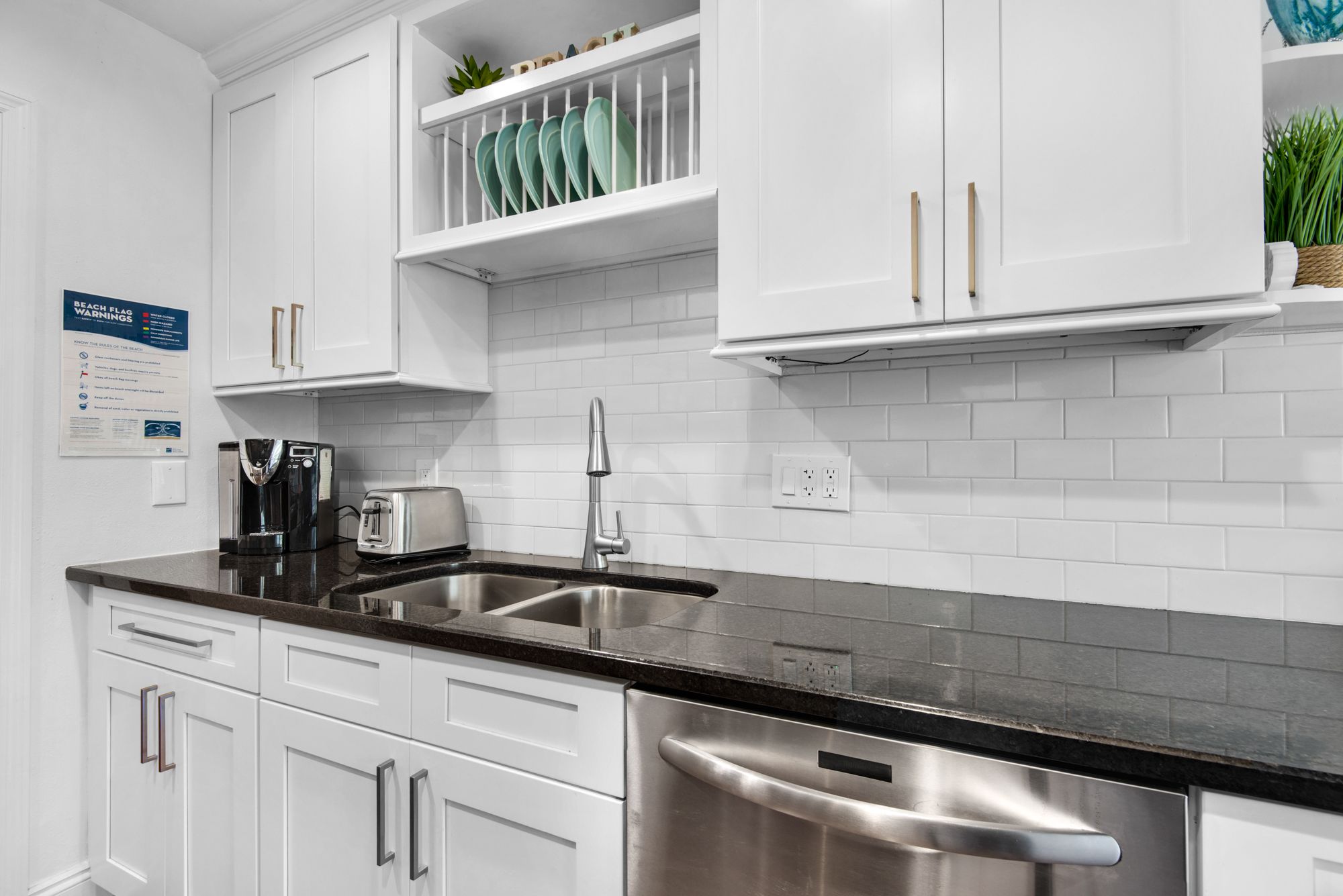 Seascape 21C Kitchen area