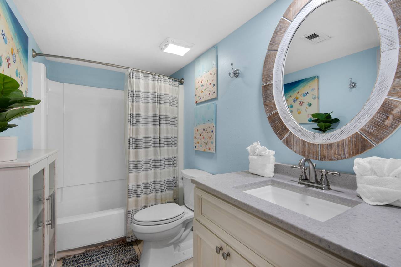 Seascape 21C Guest Bathroom Seascape 21C Guest Bathroom