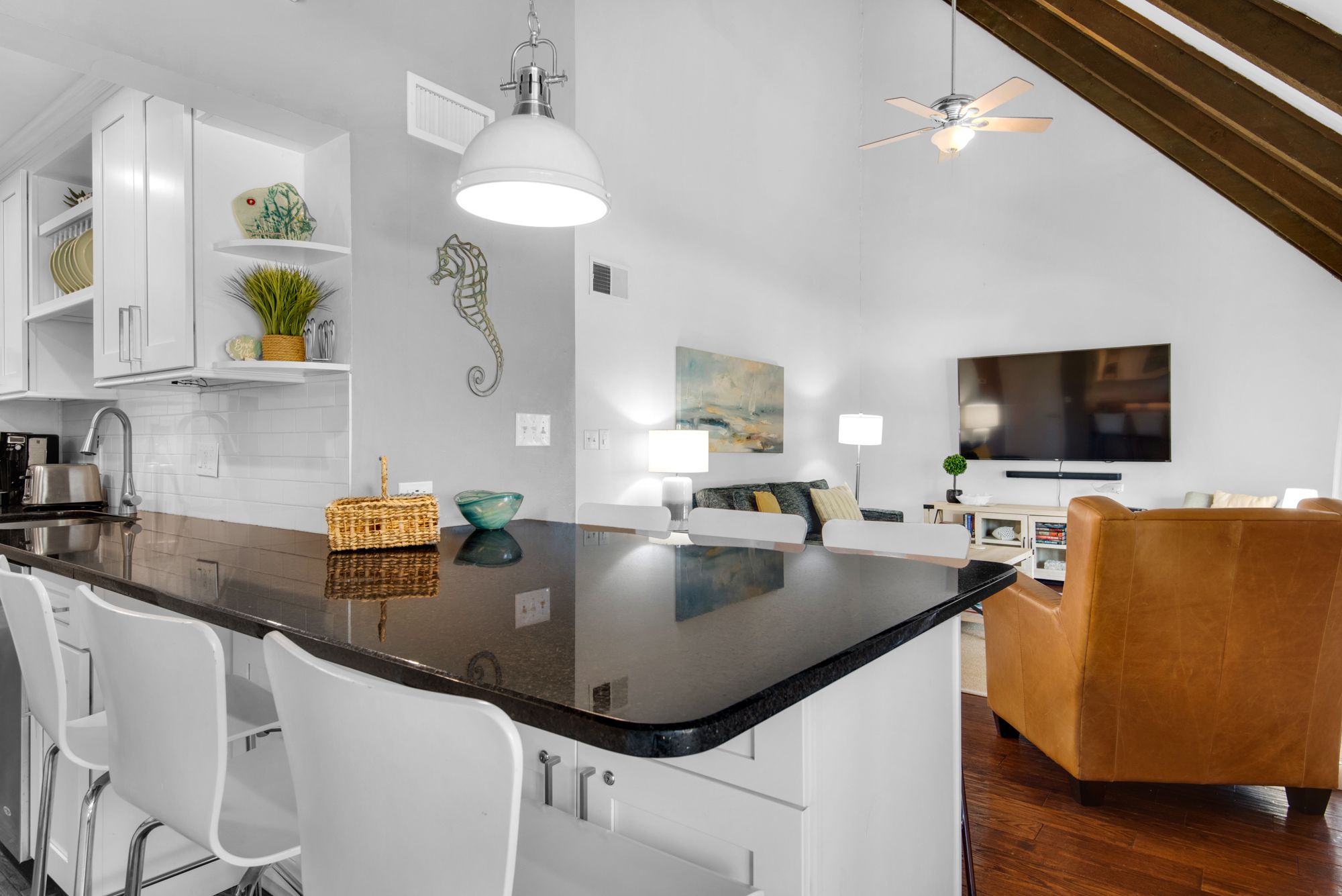 Seascape 21C Kitchen area