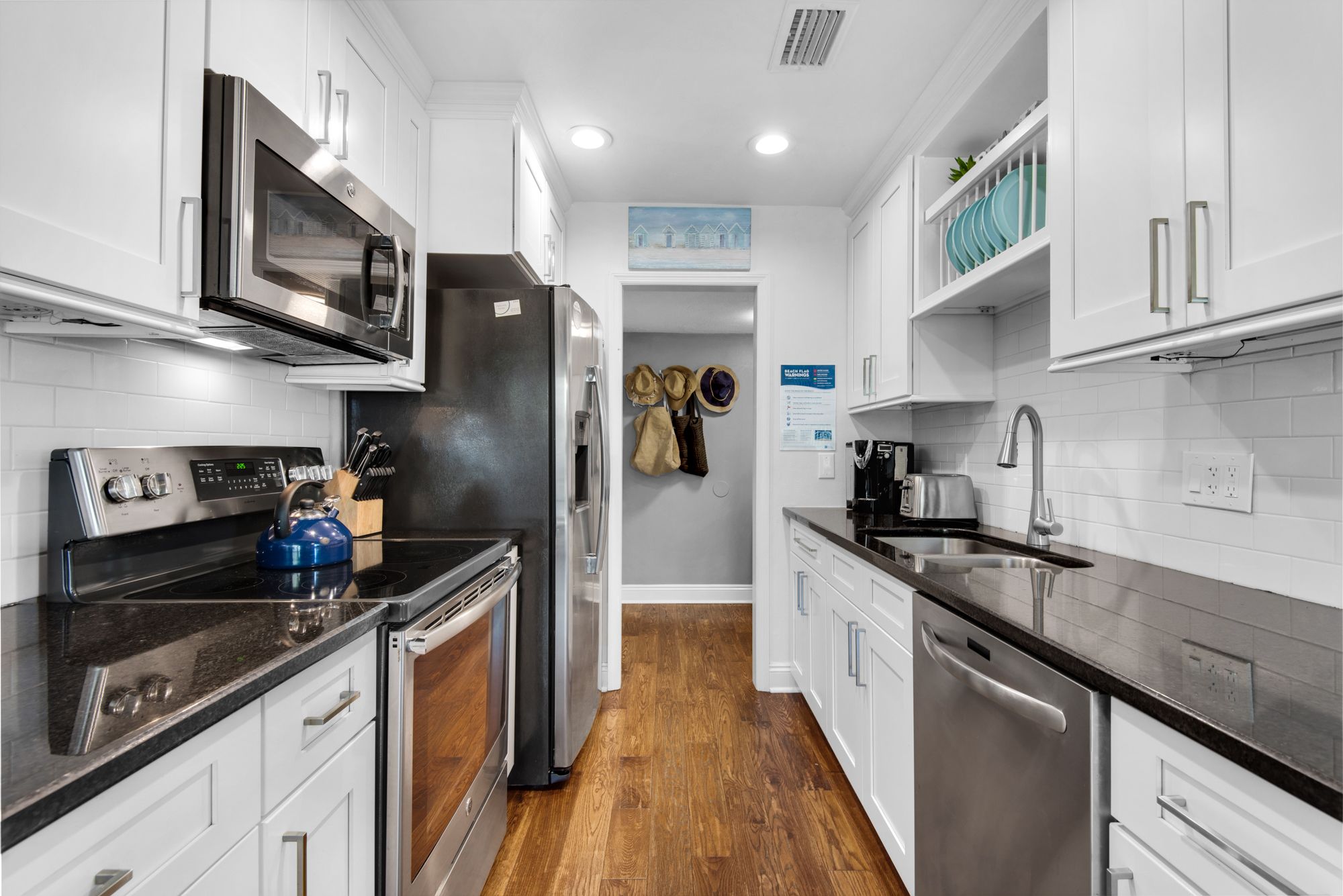 Seascape 21C Kitchen area