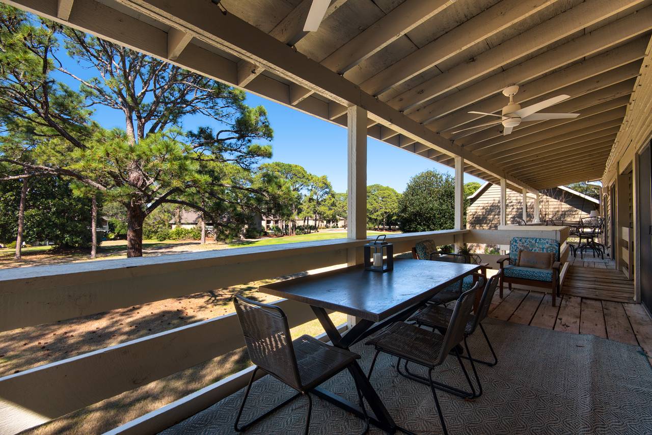 Seascape 21C Porch area Seascape 21C Porch area