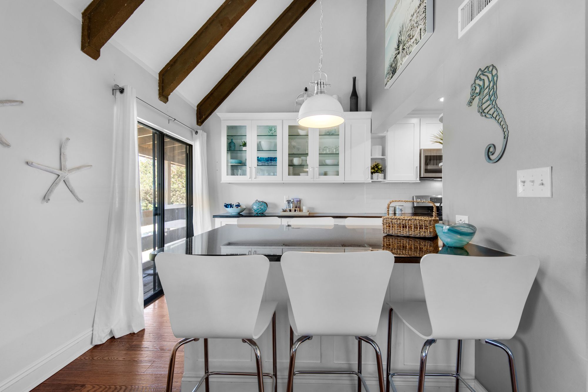 Seascape 21C Kitchen area