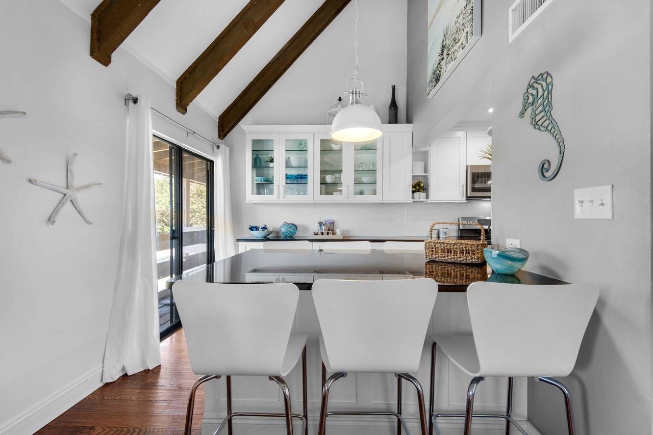 Seascape 21C Kitchen area Seascape 21C Kitchen area