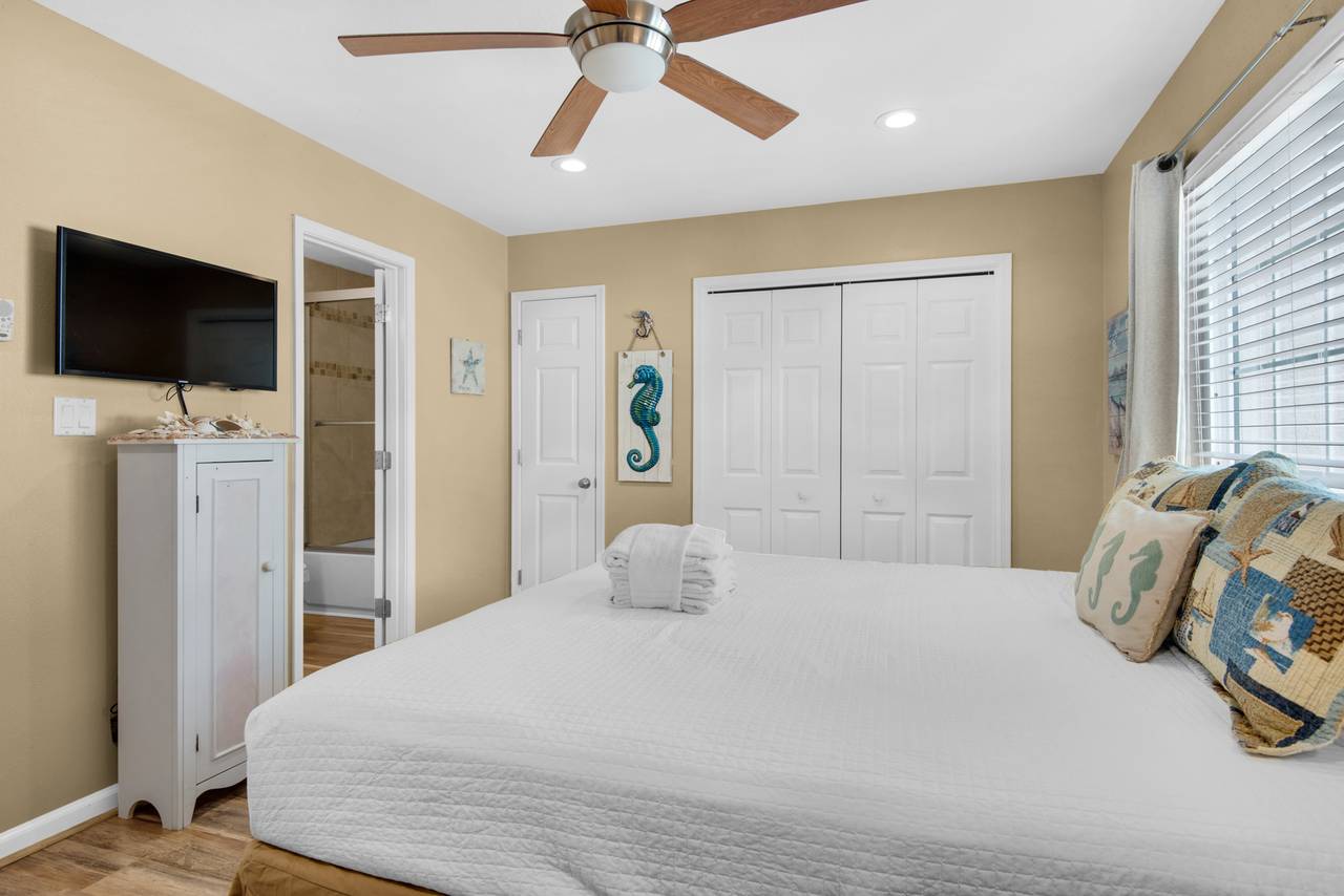 Woodland Shores 37 Guest Bedroom Woodland Shores 37 Guest Bedroom