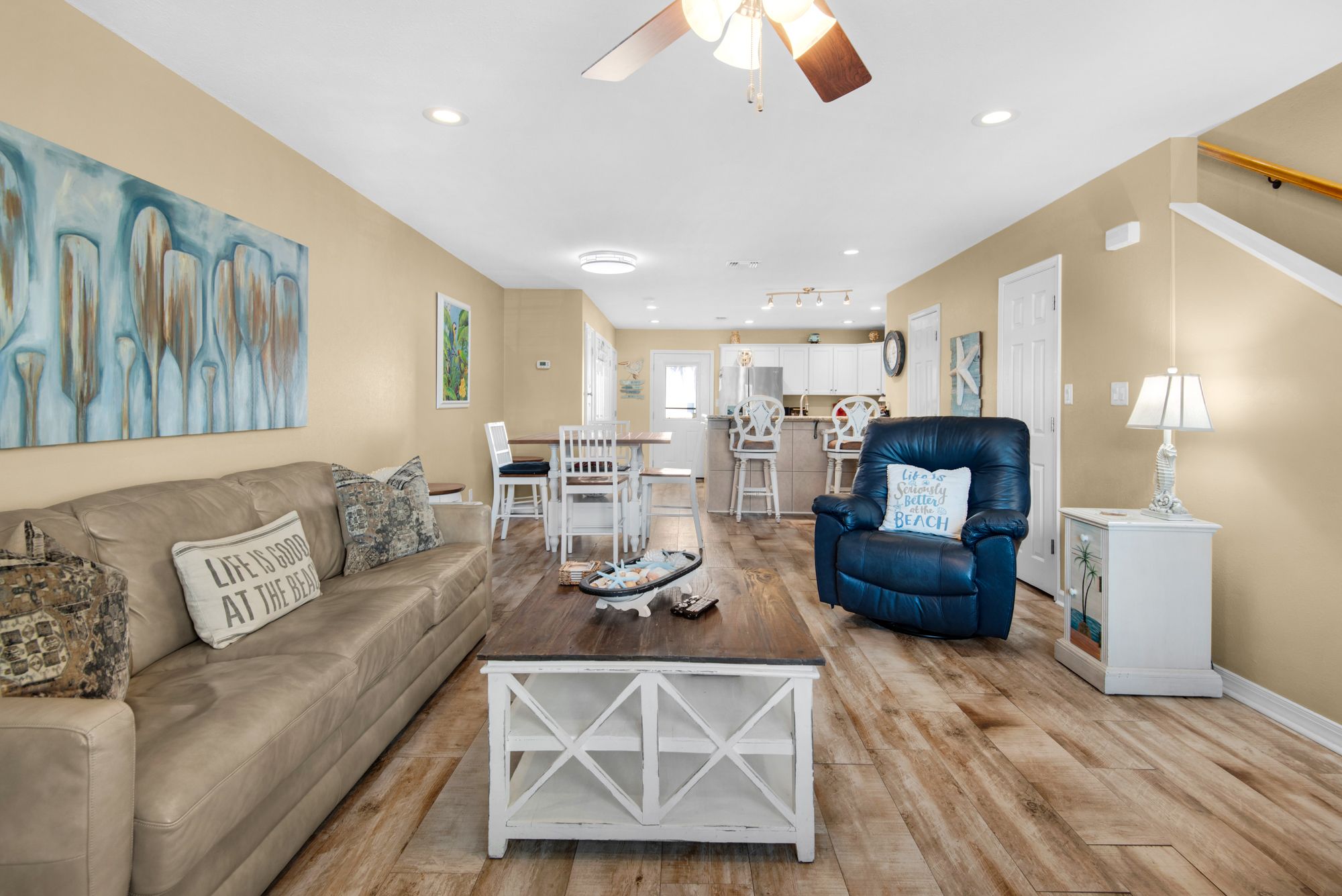 Woodland Shores 37 Living area