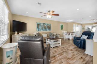 Woodland Shores 37 Living area Woodland Shores 37 Living area