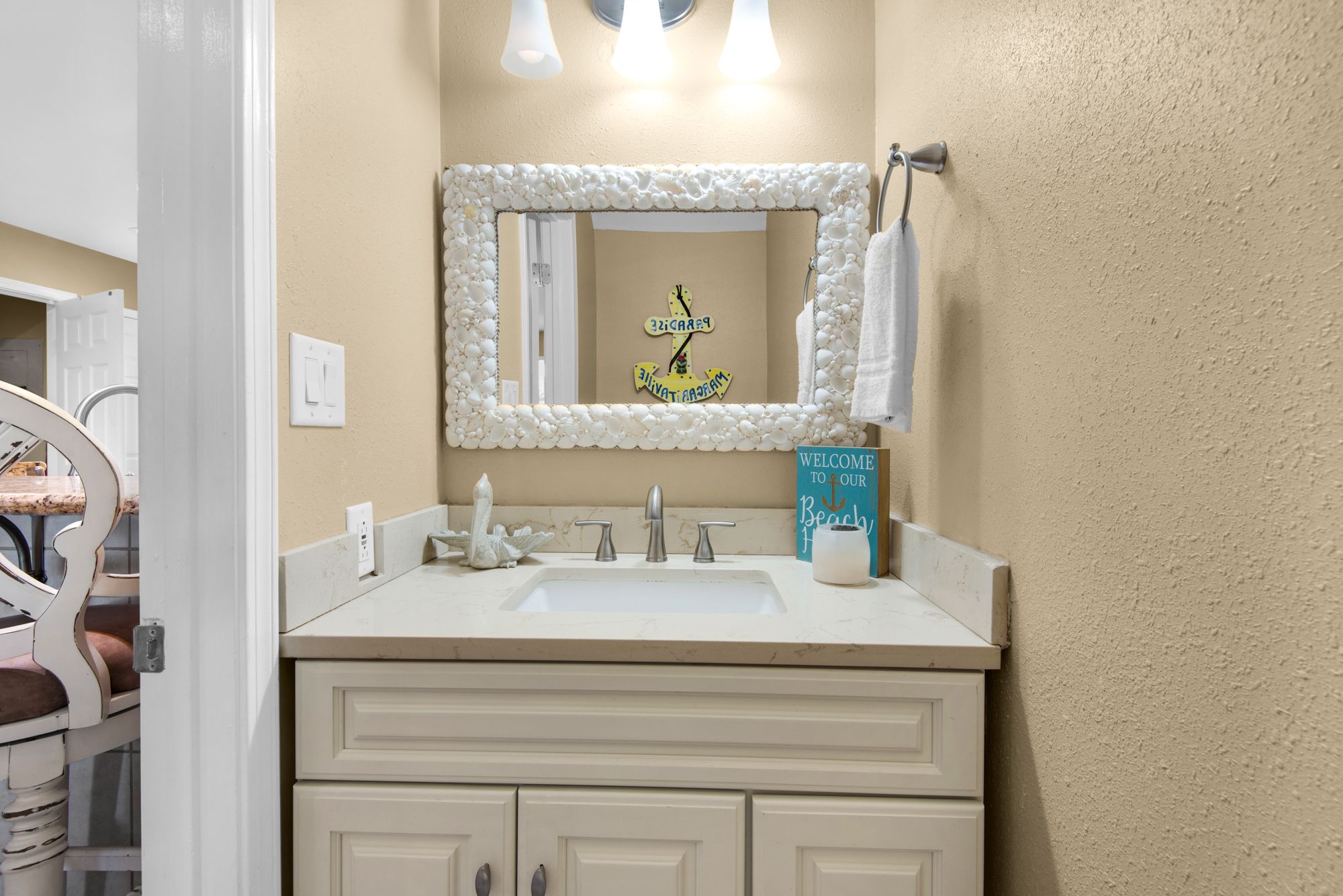 Woodland Shores 37 Half bathroom