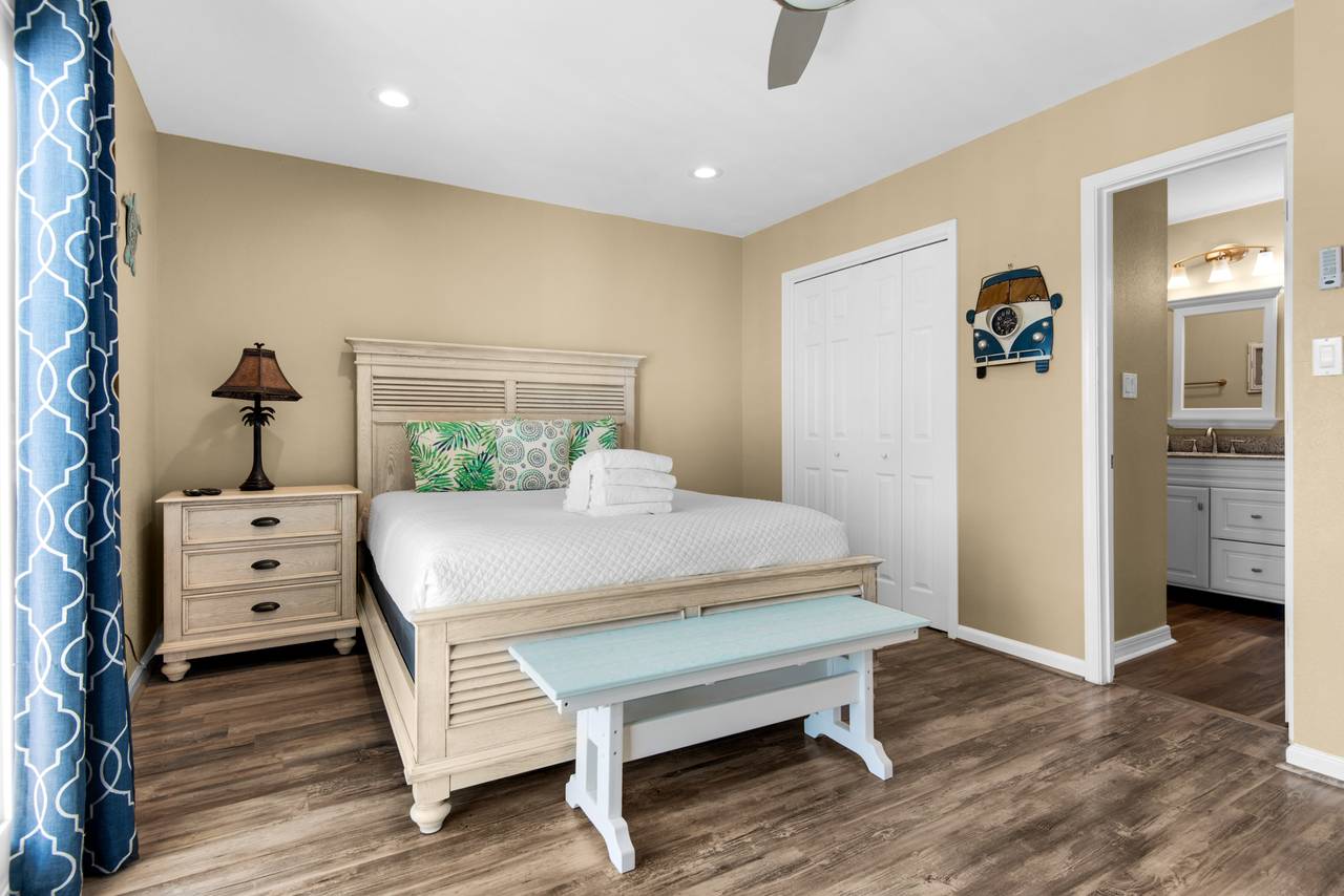 Woodland Shores 37 Master's Bedroom Woodland Shores 37 Master's Bedroom