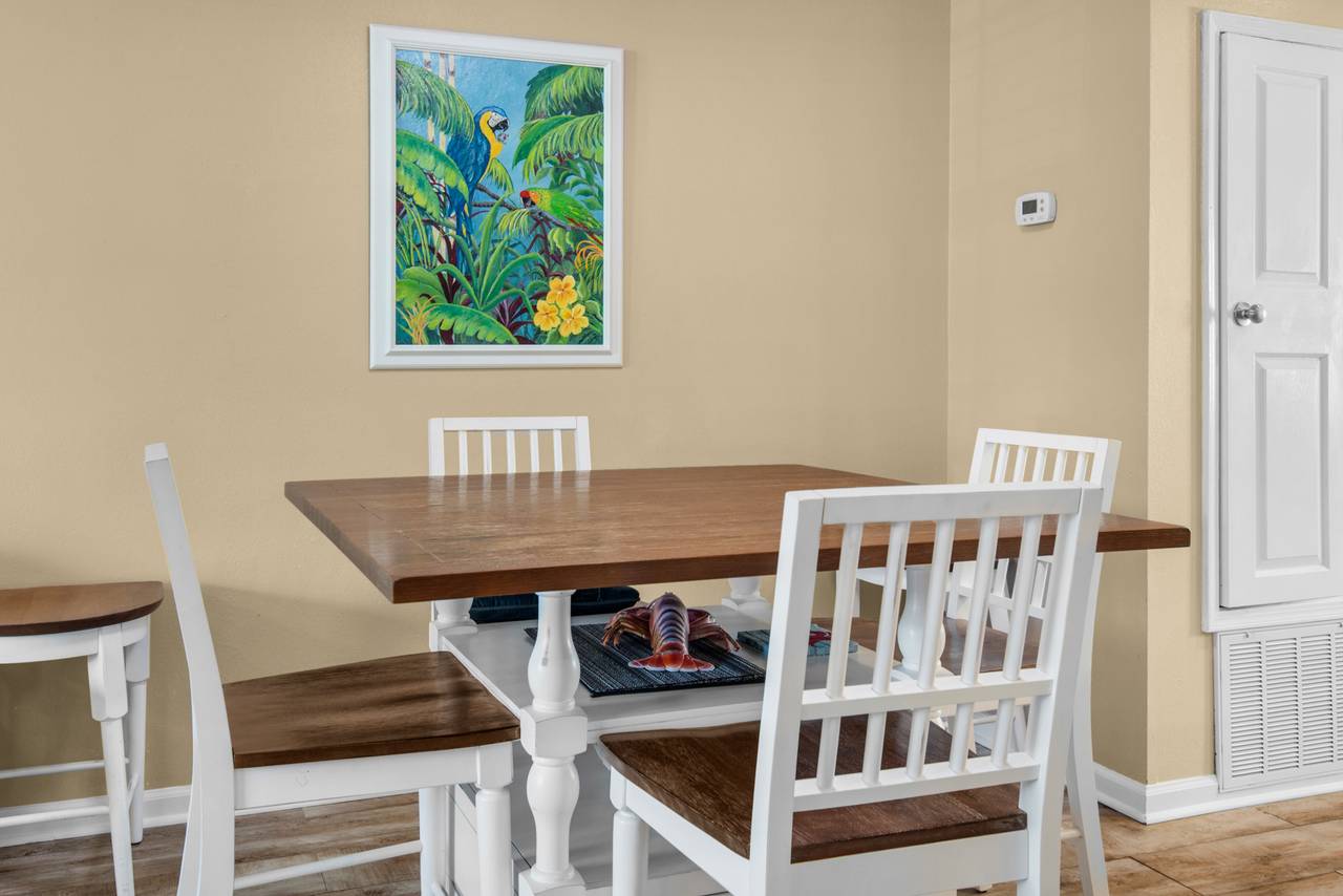 Woodland Shores 37 Dining area Woodland Shores 37 Dining area