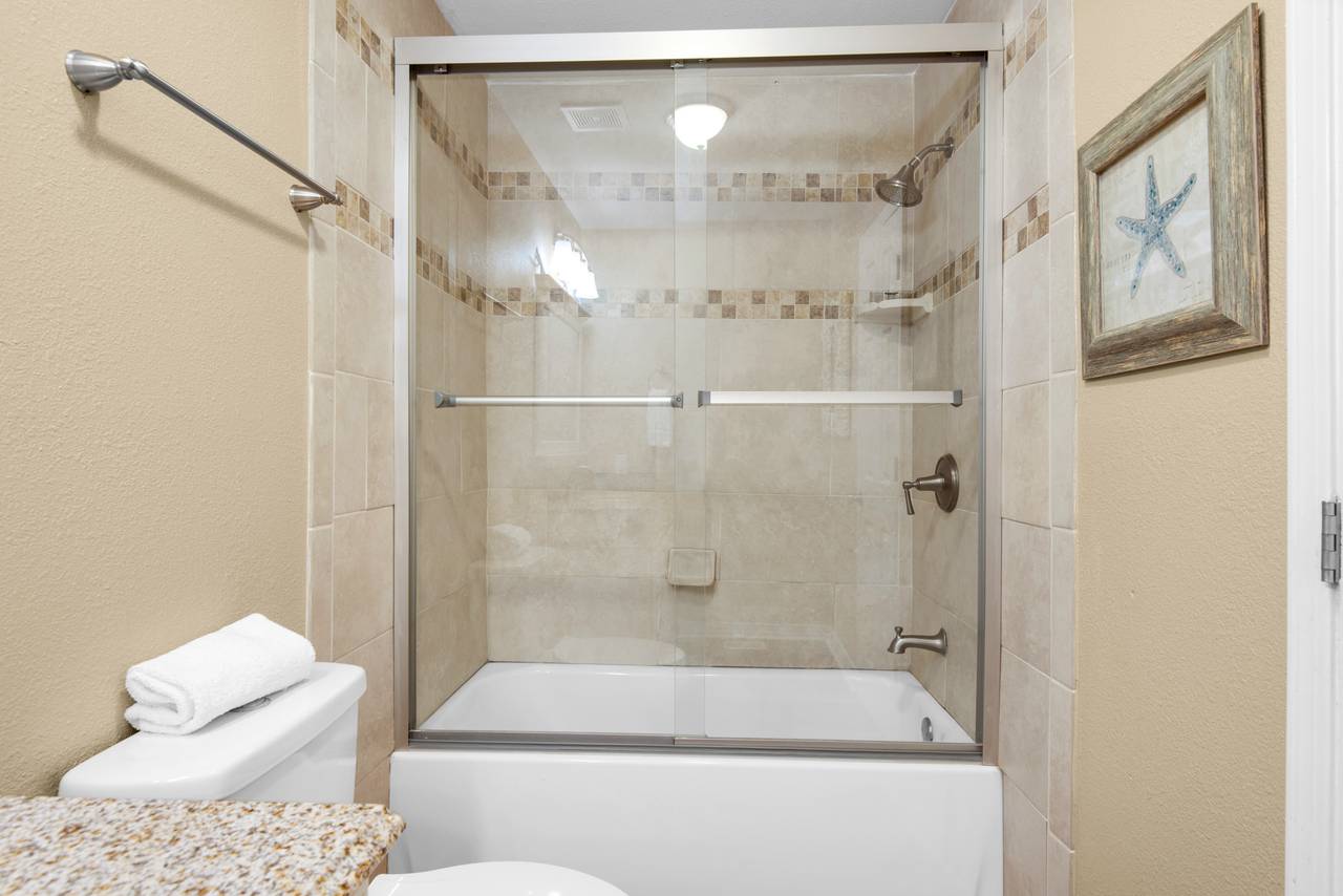 Woodland Shores 37 Guest Bathroom Woodland Shores 37 Guest Bathroom