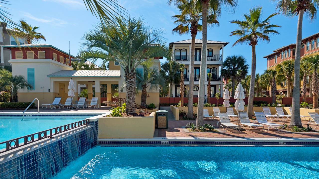 Seacrest Beach Grounds & Amenities Seacrest Beach Grounds & Amenities