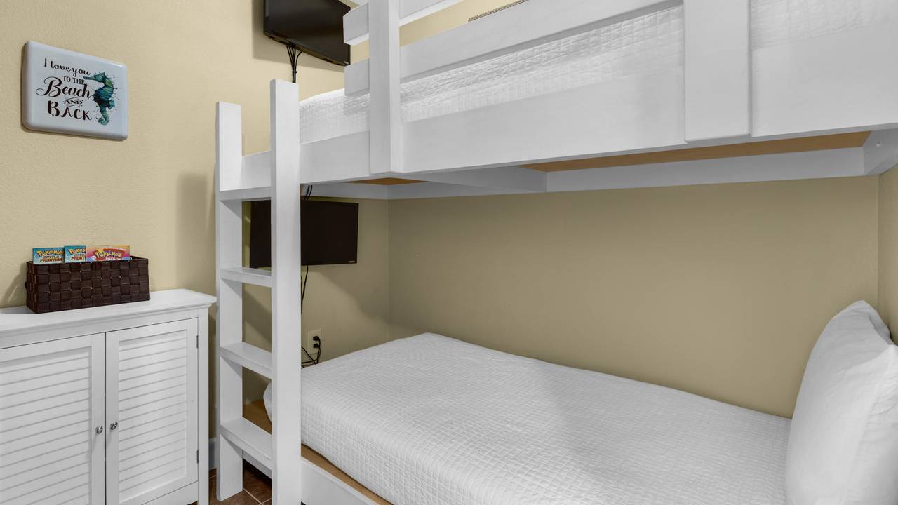 Tidewater 1316 Bunk room Tidewater 1316 Bunk room