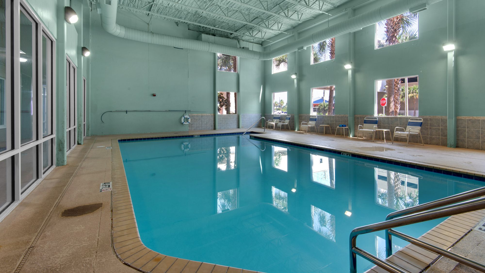 Tidewater Grounds & Amenities