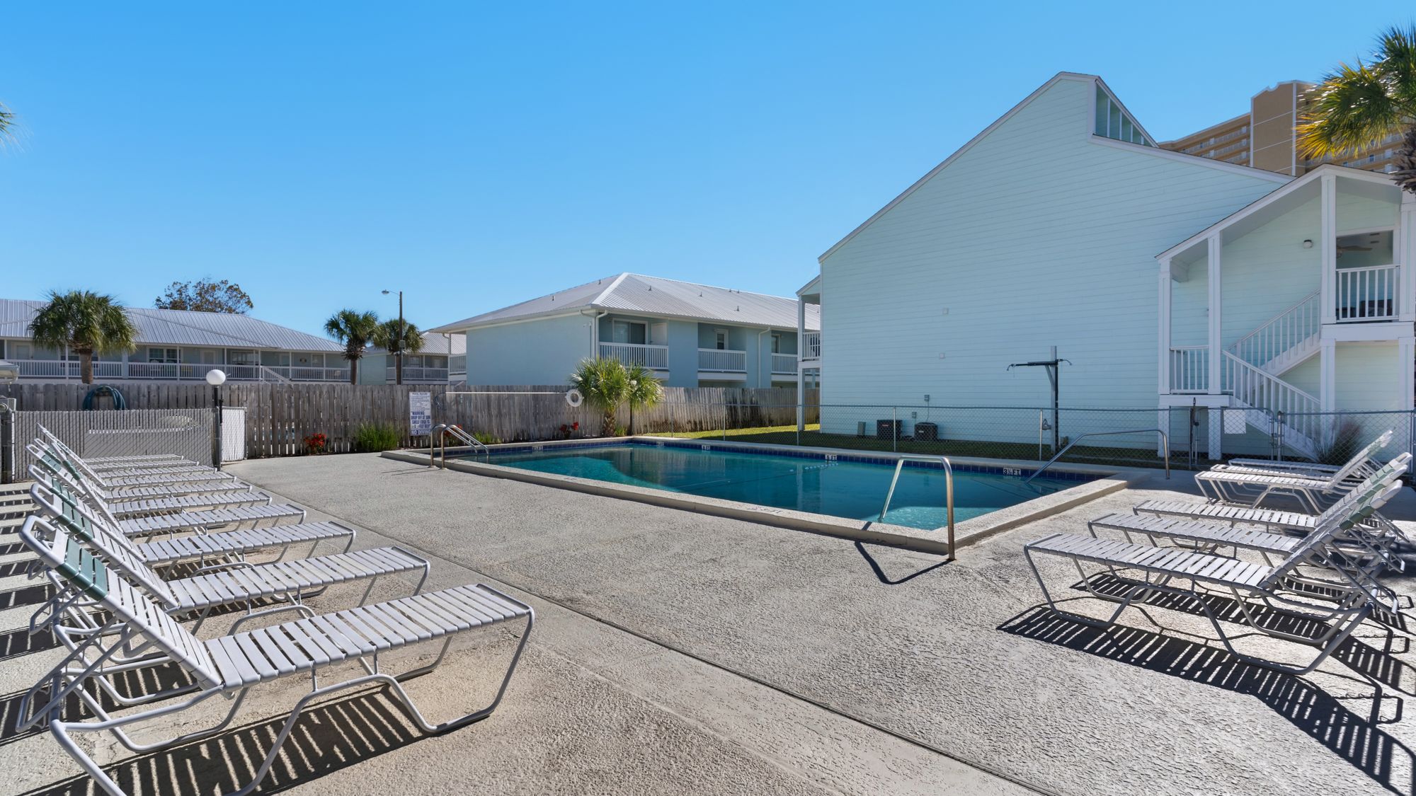 Southwinds Grounds & Amenities