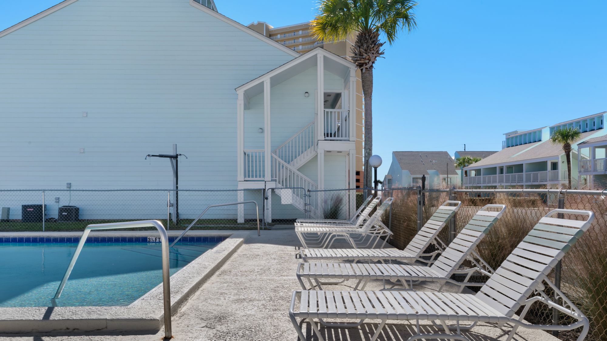 Southwinds Grounds & Amenities