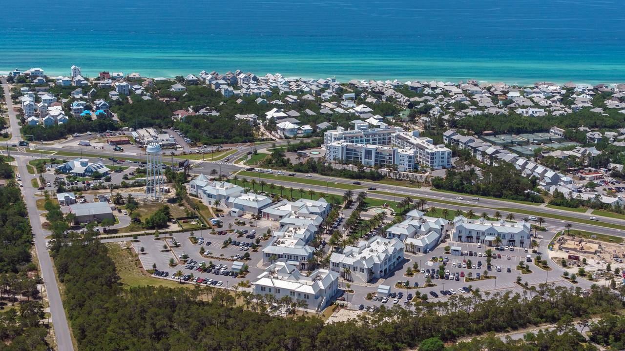 30Avenue Grounds & Amenities 30Avenue Grounds & Amenities